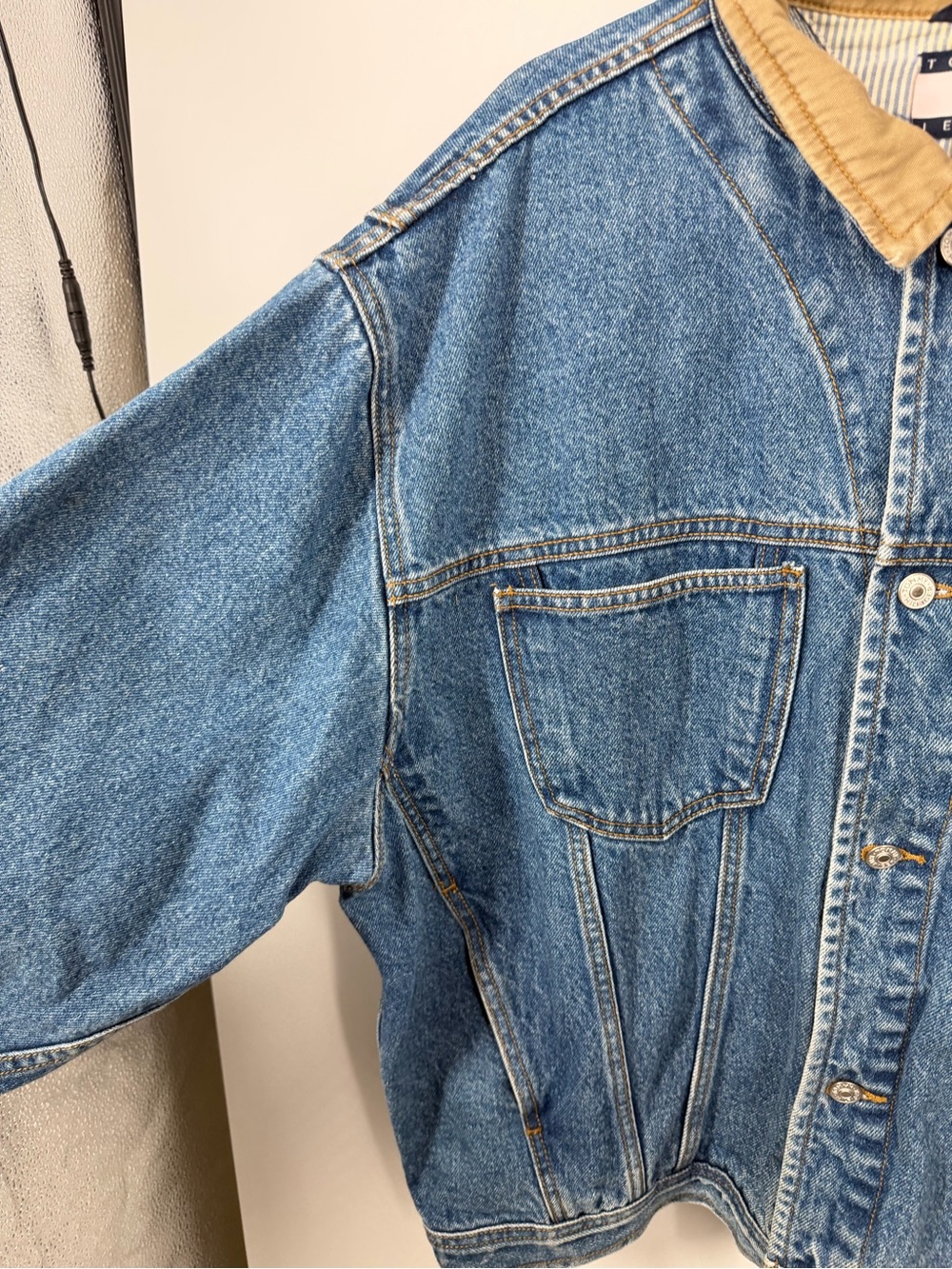 Vintage Tommy Hilfiger Tommy Jeans Denim Jacket - Picture 5 of 8